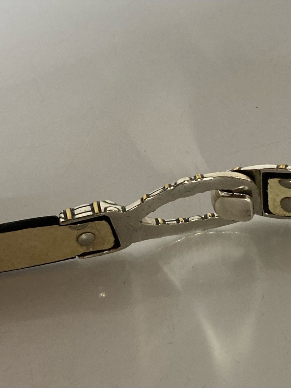 Anne Klein S/M Black Leather Adjustable Silver and Gold Tone Buckle Belt - Picture 4 of 7